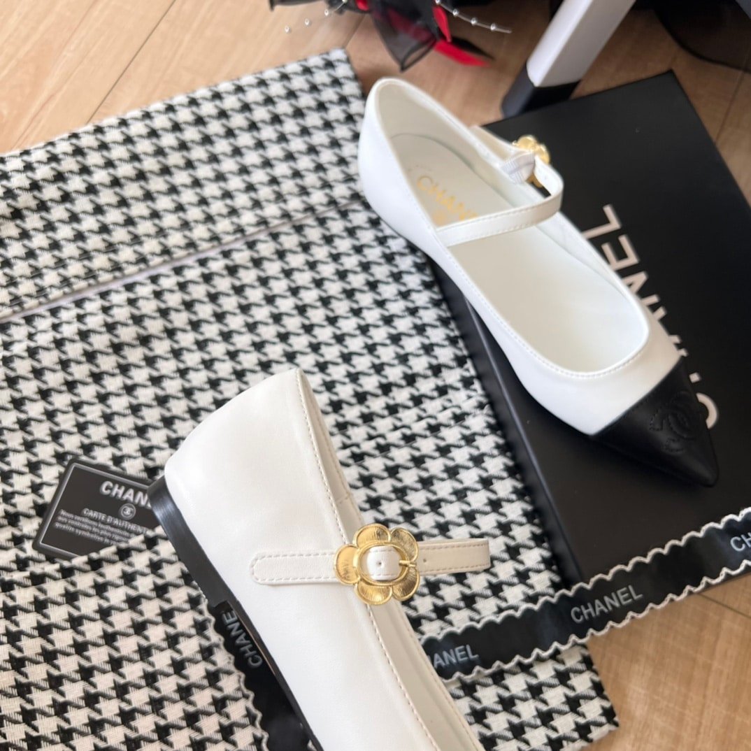 Ch**el Pointed Toe Doll Shoes With Gold Flower In White