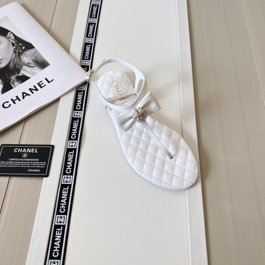 Ch**el White Quilted Leather With White Camellia Cc Logo Bow Thong Sandals
