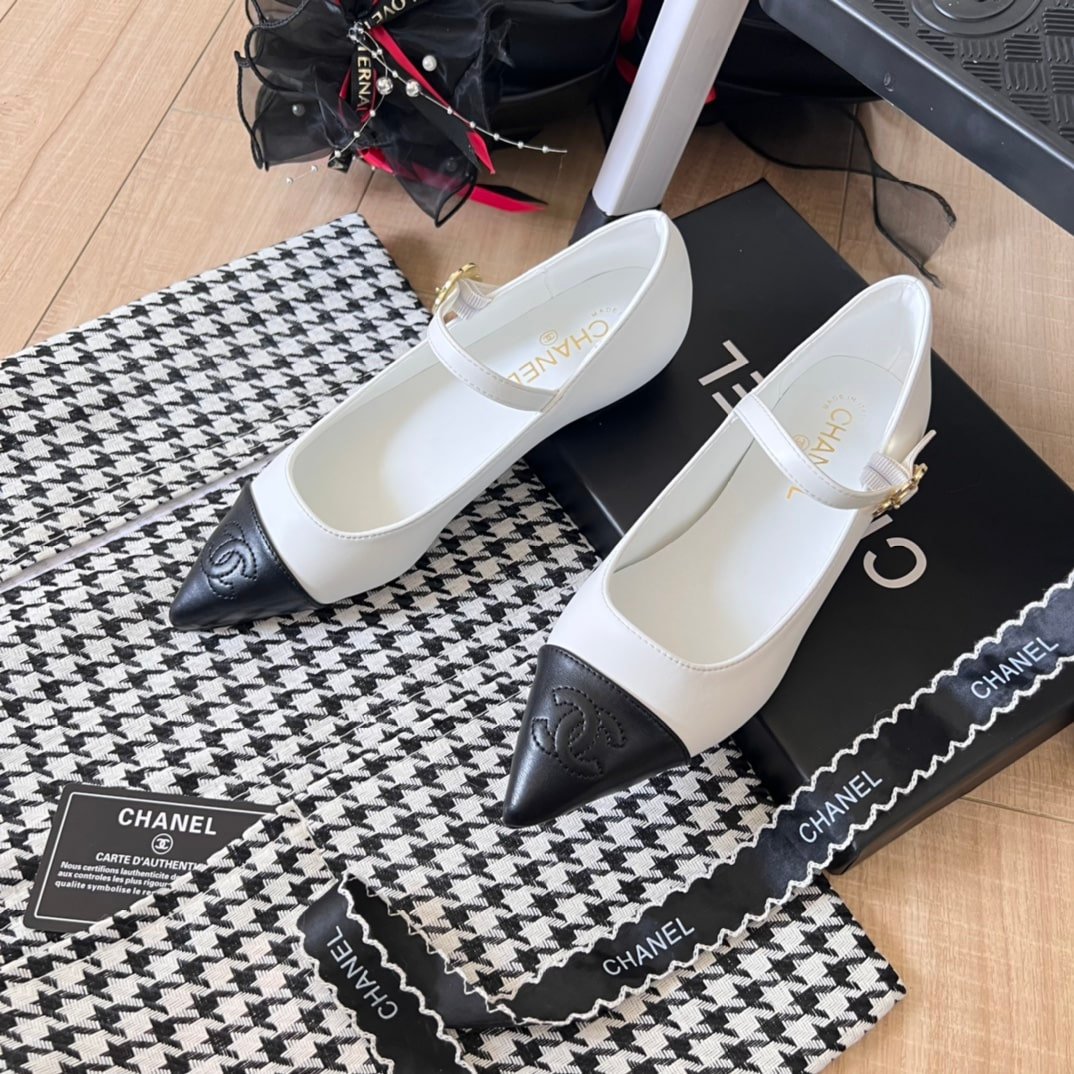 Ch**el Pointed Toe Doll Shoes With Gold Flower In White