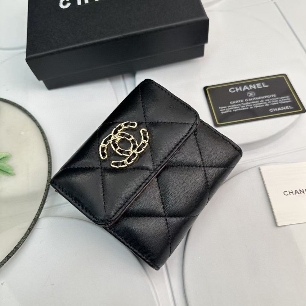 Ch**el 19 Flap Card Holder Black 11Cm Ap1790 B04852 94305