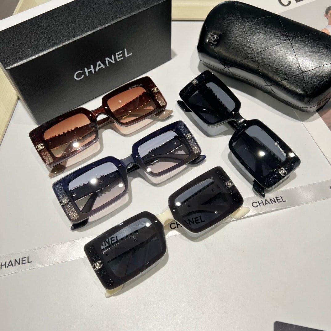 Ch**el Rectangle Shiny Design Gradient Sunglasses Deep Blue