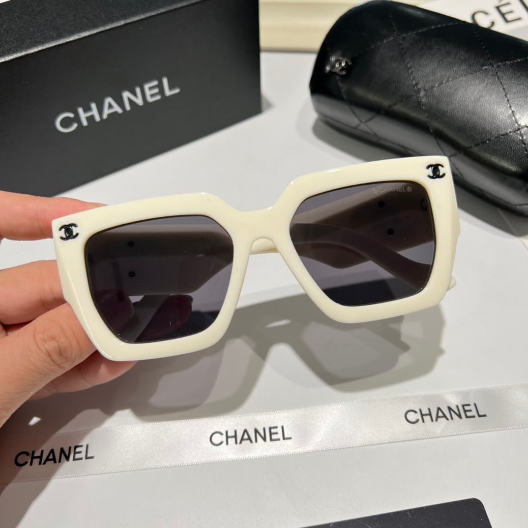 Ch**el Vintage White Sunglasses