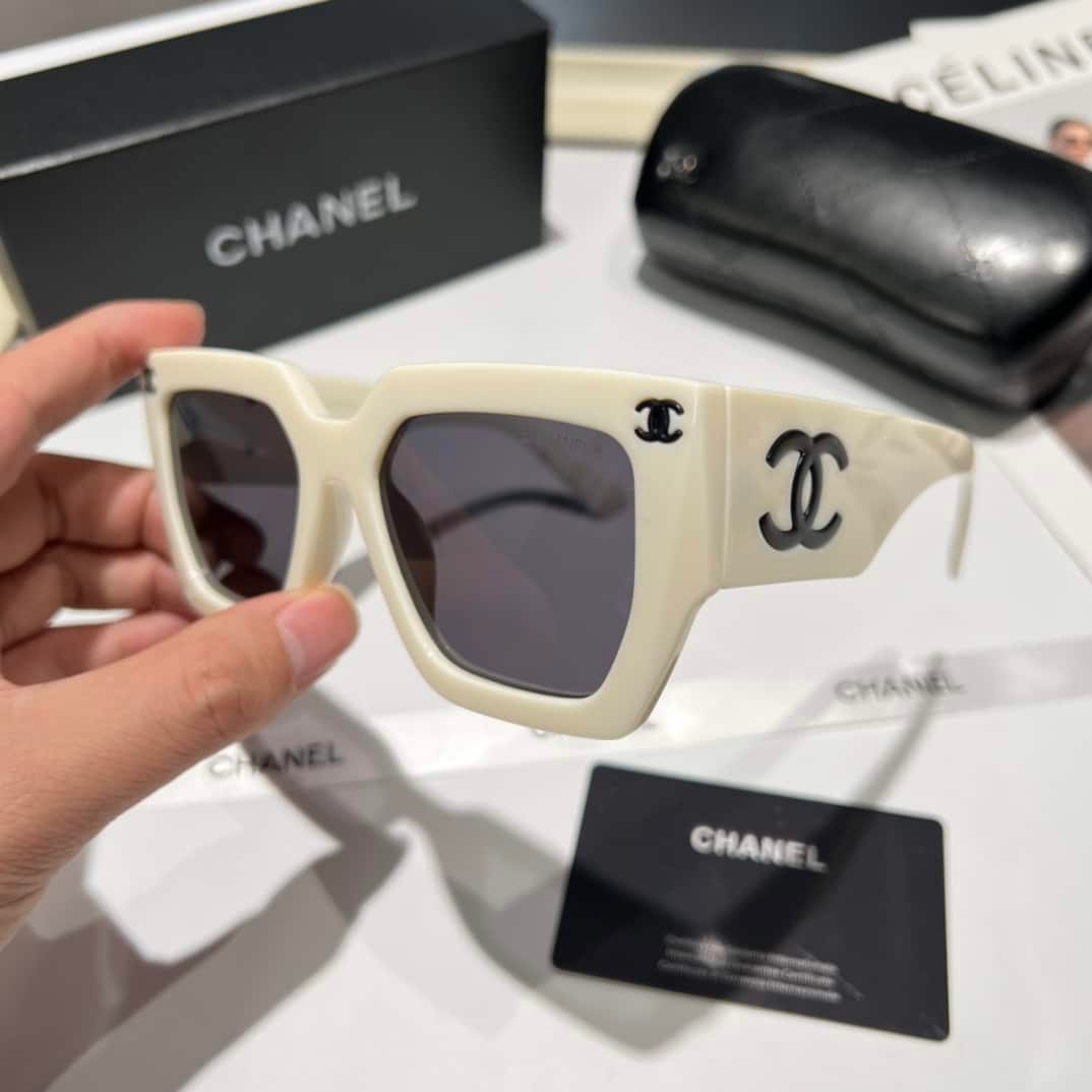Ch**el Vintage White Sunglasses