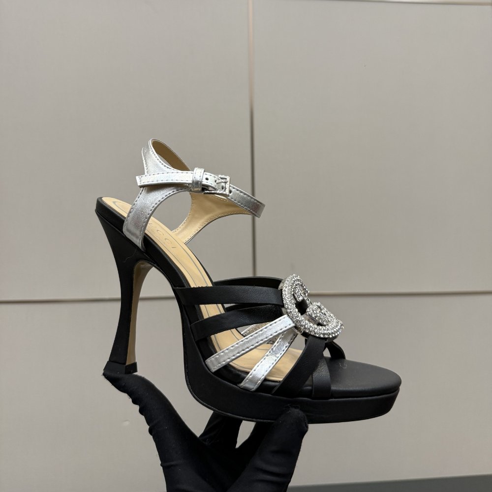 Gvc*1 Women Pump With Crystal Interlocking G Black 852355 Aafsh 8142
