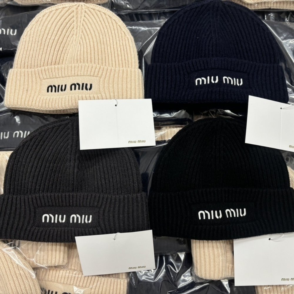 M1um1u Wool Beanie Navy Blue
