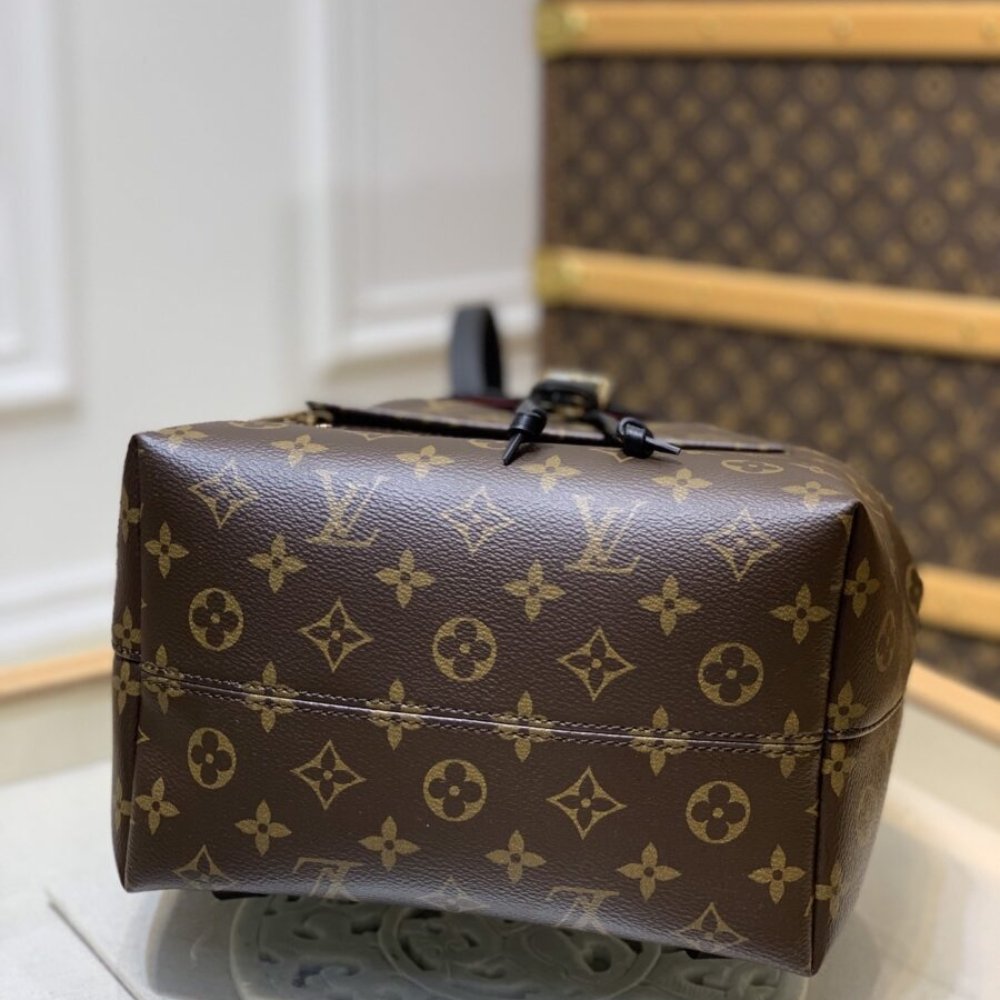 L0vis Vvtt0n Montsouris PM Black 33Cm M45515