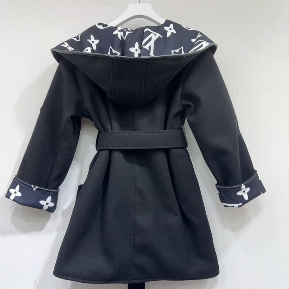 L0vis Vvtt0n Signature Short Hooded Wrap Coat Black