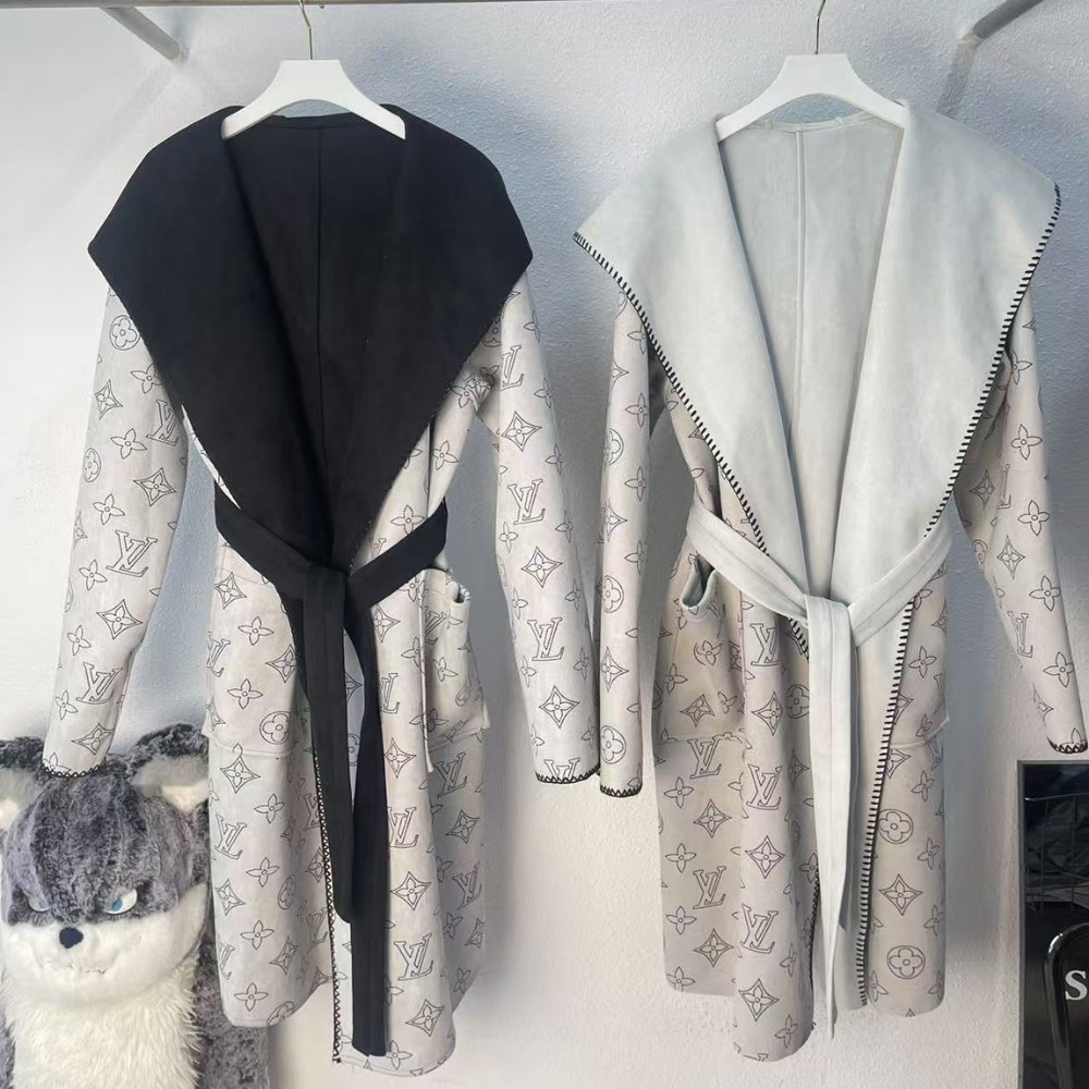 L0vis Vvtt0n Reversible Mahina Monogram Wrap Coat Black