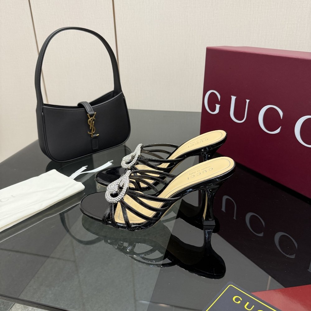 Gvc*1 Women Slide Sandal With Crystal Interlocking G Black 852663 Bnc00 1000