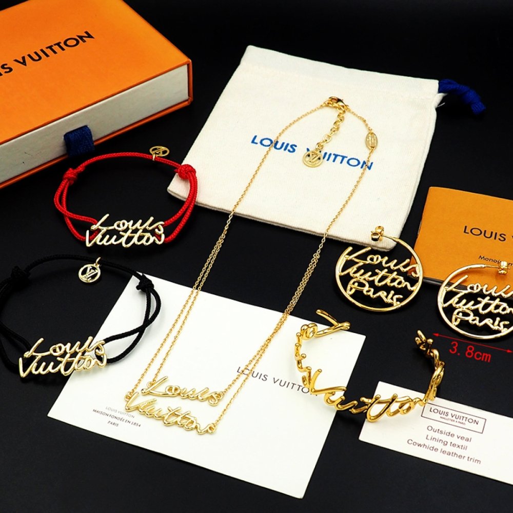 L0vis Vvtt0n Lv Script Earrings Gold M03239