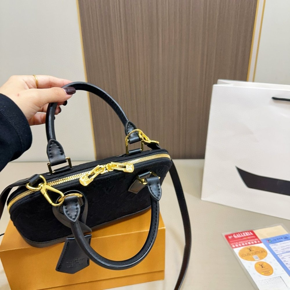 L0vis Vvtt0n Alma Denim Black 24Cm