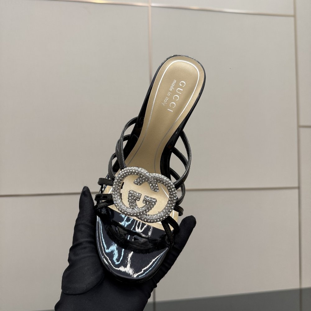 Gvc*1 Women Slide Sandal With Crystal Interlocking G Black 852663 Bnc00 1000