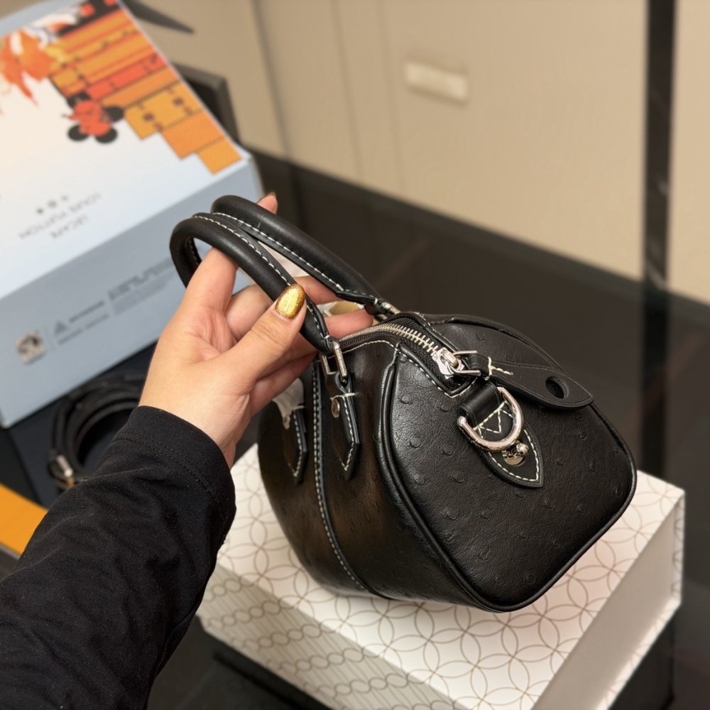 L0vis Vvtt0n Speedy 18 Bandoulière Black 18Cm