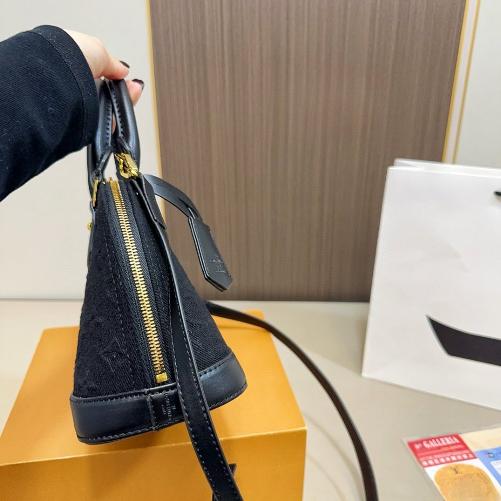 L0vis Vvtt0n Alma Denim Black 24Cm