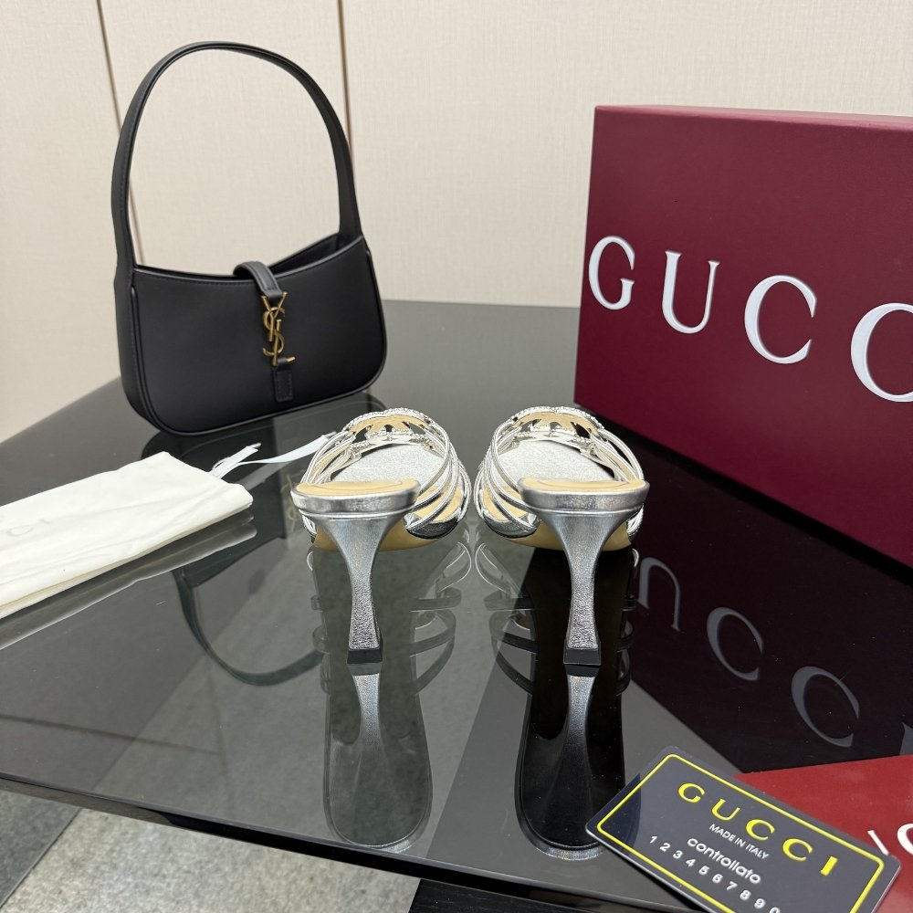 Gvc*1 Women Slide Sandal With Crystal Interlocking G Silver 852663 0Mw00 8106