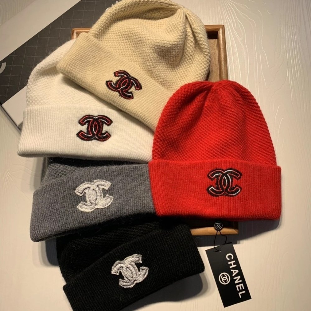 Ch**el Cc Logo Cashmere Beanie Red