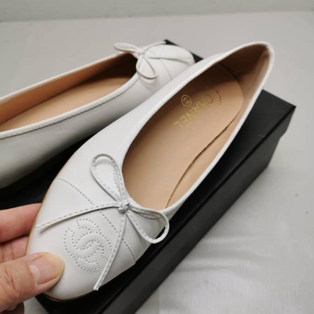 Ch**el Ballet Flats White