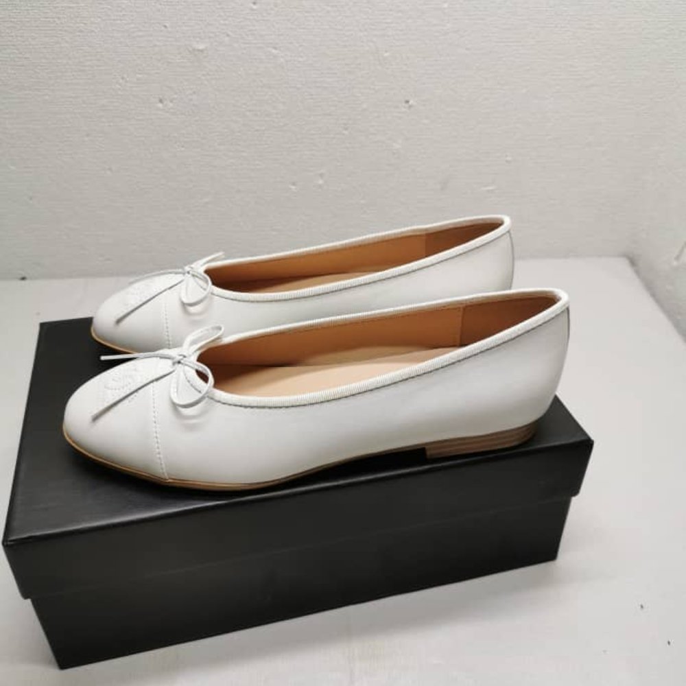 Ch**el Ballet Flats White