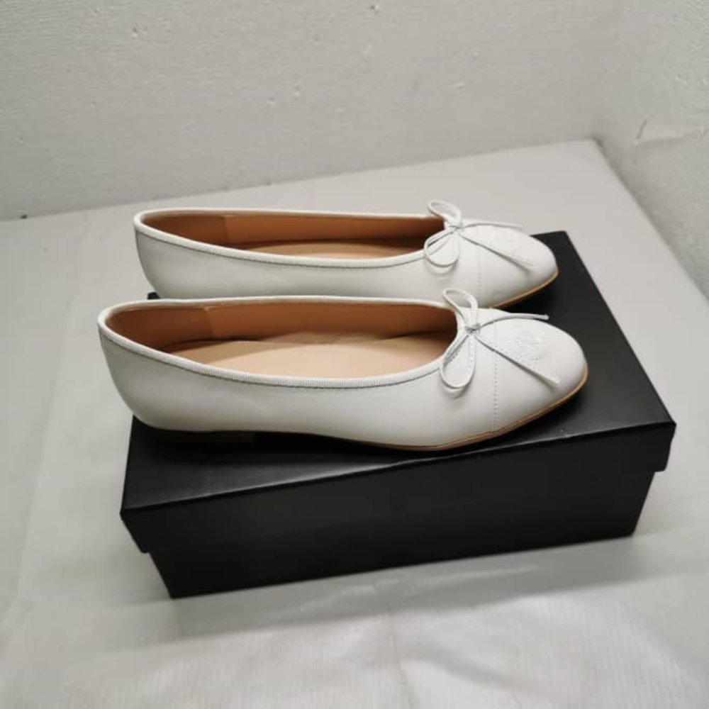 Ch**el Ballet Flats White