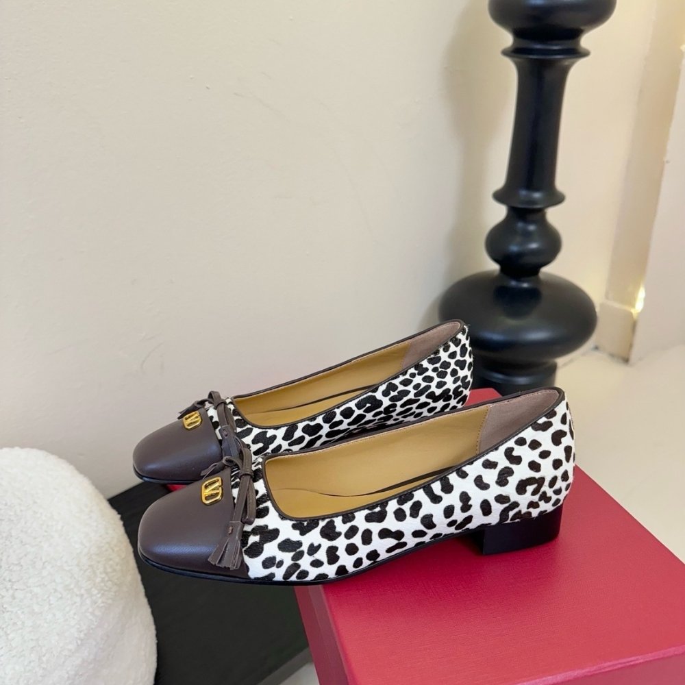 Va1e*ntin0 Valet Du Roi Ballerina In Pony Leopard Print 7W2S0Mr8Ess Bnb