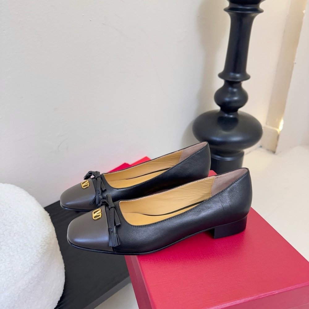 Va1e*ntin0 Valet Du Roi Ballerina In Kidskin In Black 6Y0S0L03Vmh Bxv