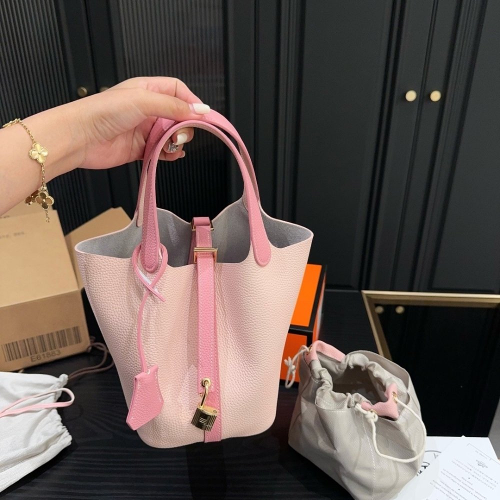 H**me5 Picotin Lock 18 Pocket Bag Light Pink 18Cm
