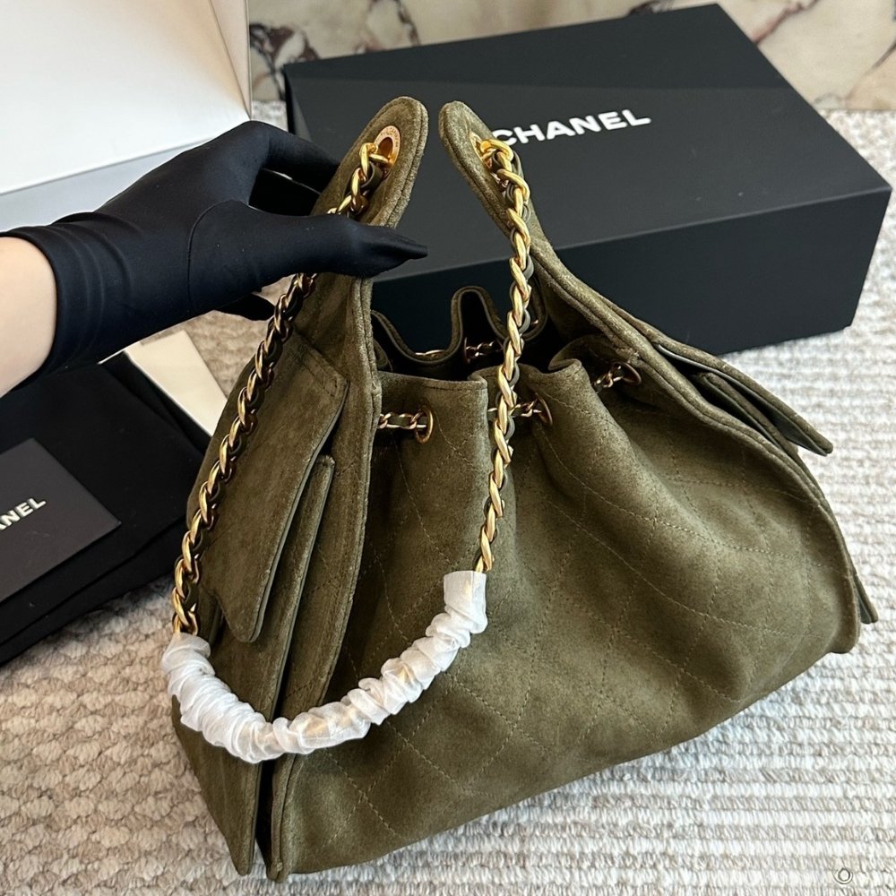 Ch**el Small 25 Handbag Gold Tone Metal Khaki 26Cm