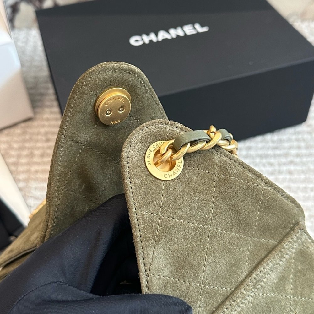 Ch**el Small 25 Handbag Gold Tone Metal Khaki 26Cm