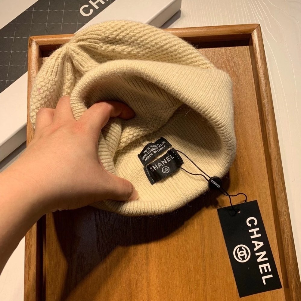 Ch**el Cc Logo Cashmere Beanie Beige