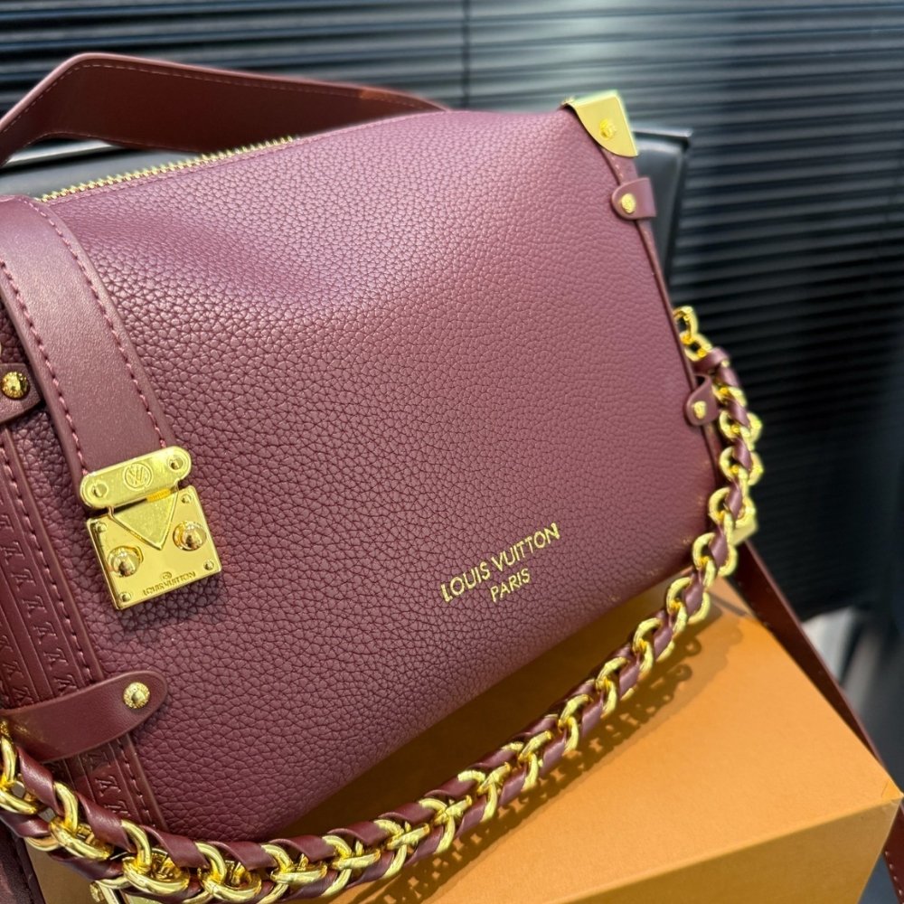 L0vis Vvtt0n Side Trunk MM Plum Red 23Cm