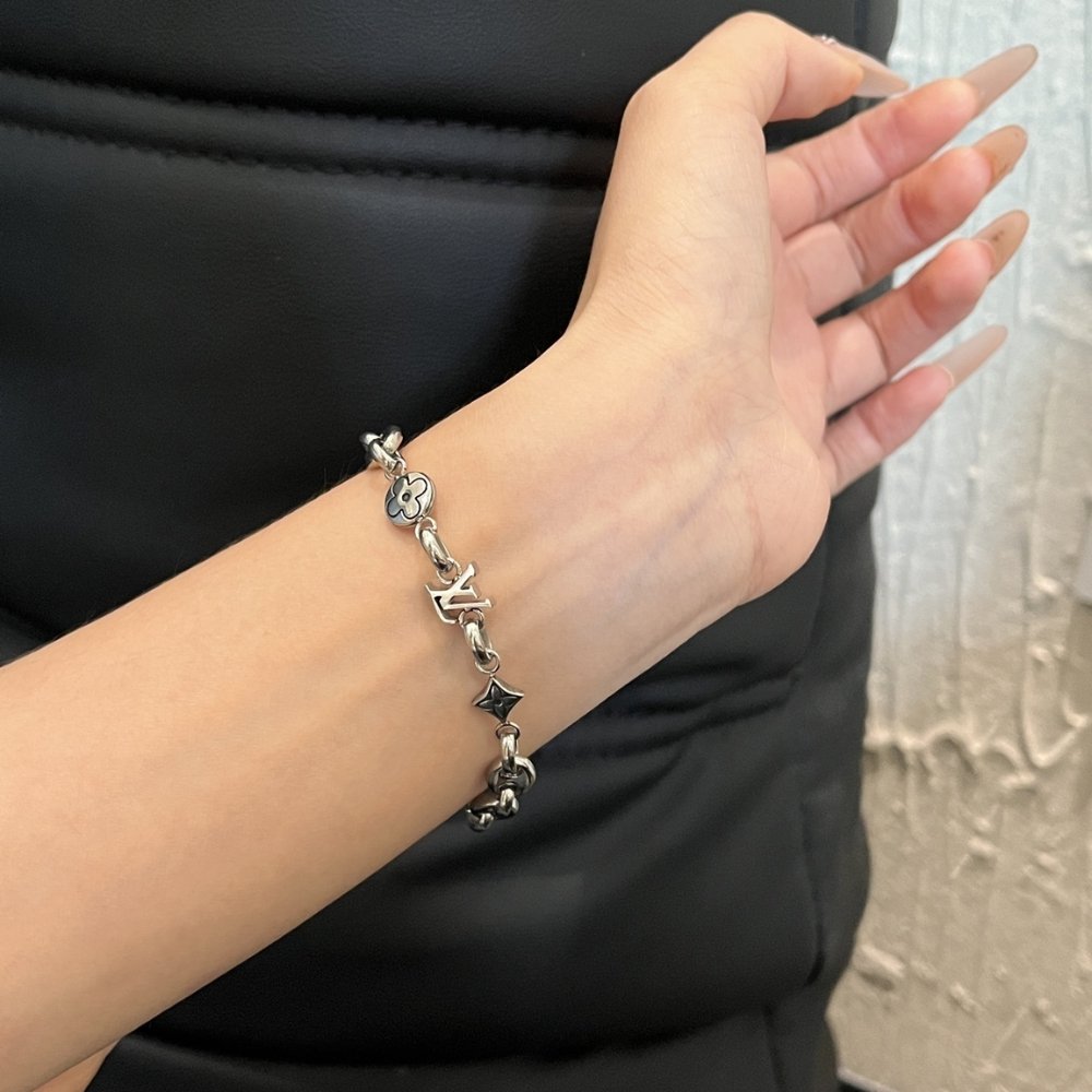 L0vis Vvtt0n Lv Sailor Medium Bracelet Silver M03187