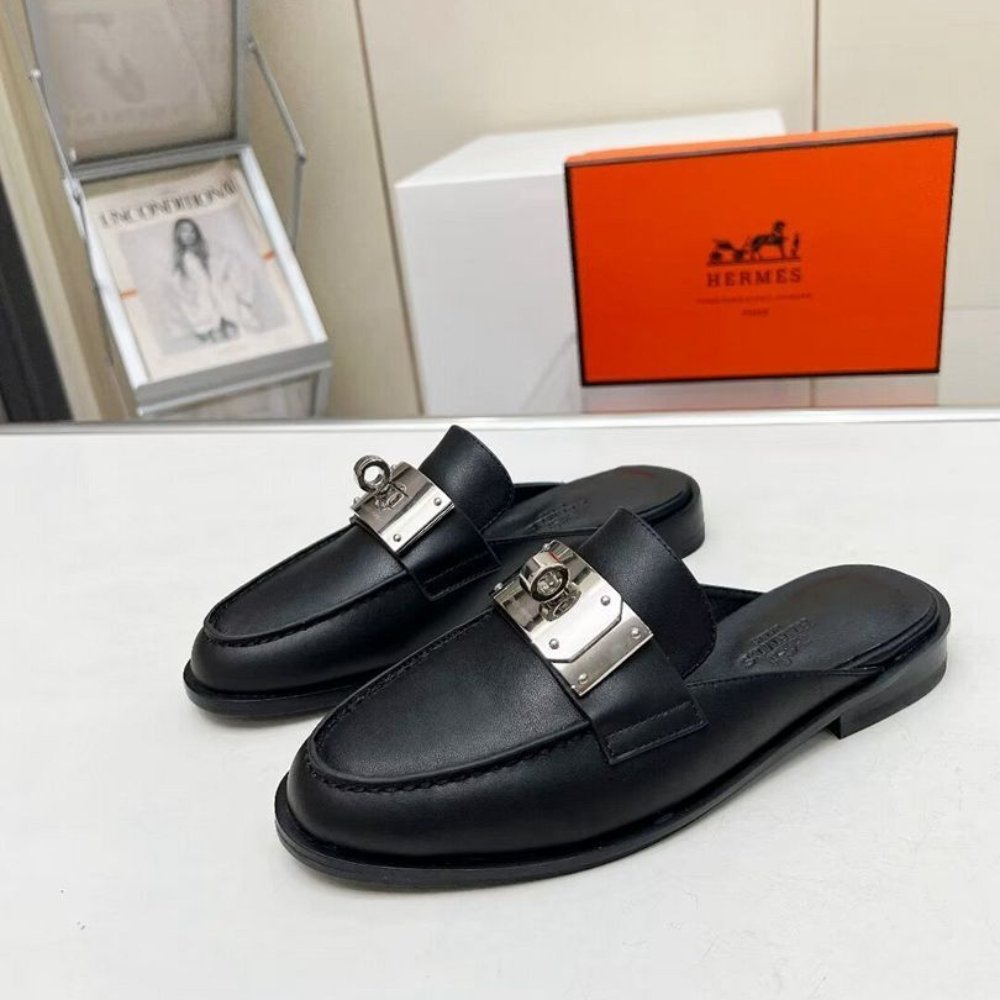 H**me5 Lota Mule Black H241159Z 02350