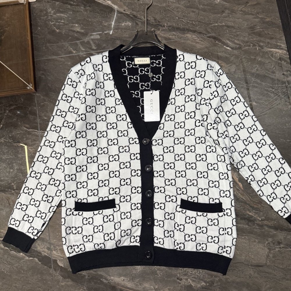 Gvc*1 Reversible Gg Wool Jacquard Cardigan Black And White 798157 Xkejp 1070