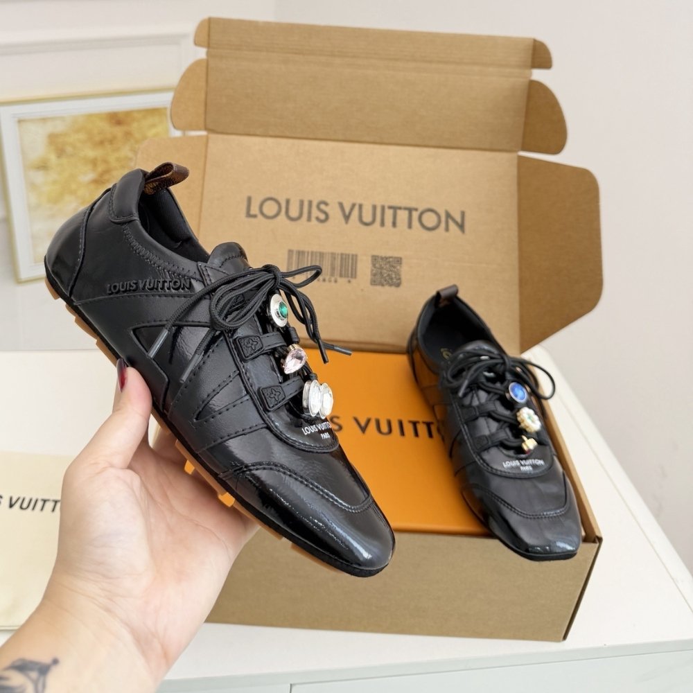 L0vis Vvtt0n Lv Sneakerina Black 1Aiver