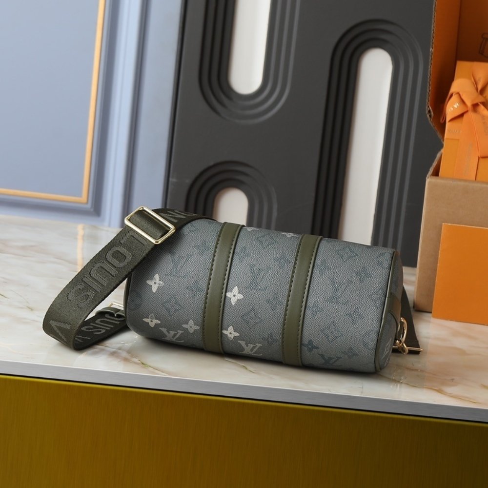 L0vis Vvtt0n Keepall Bandoulière 25 Khaki 25Cm M26930