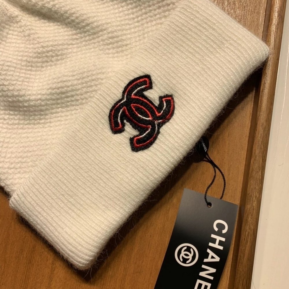 Ch**el Cc Logo Cashmere Beanie White