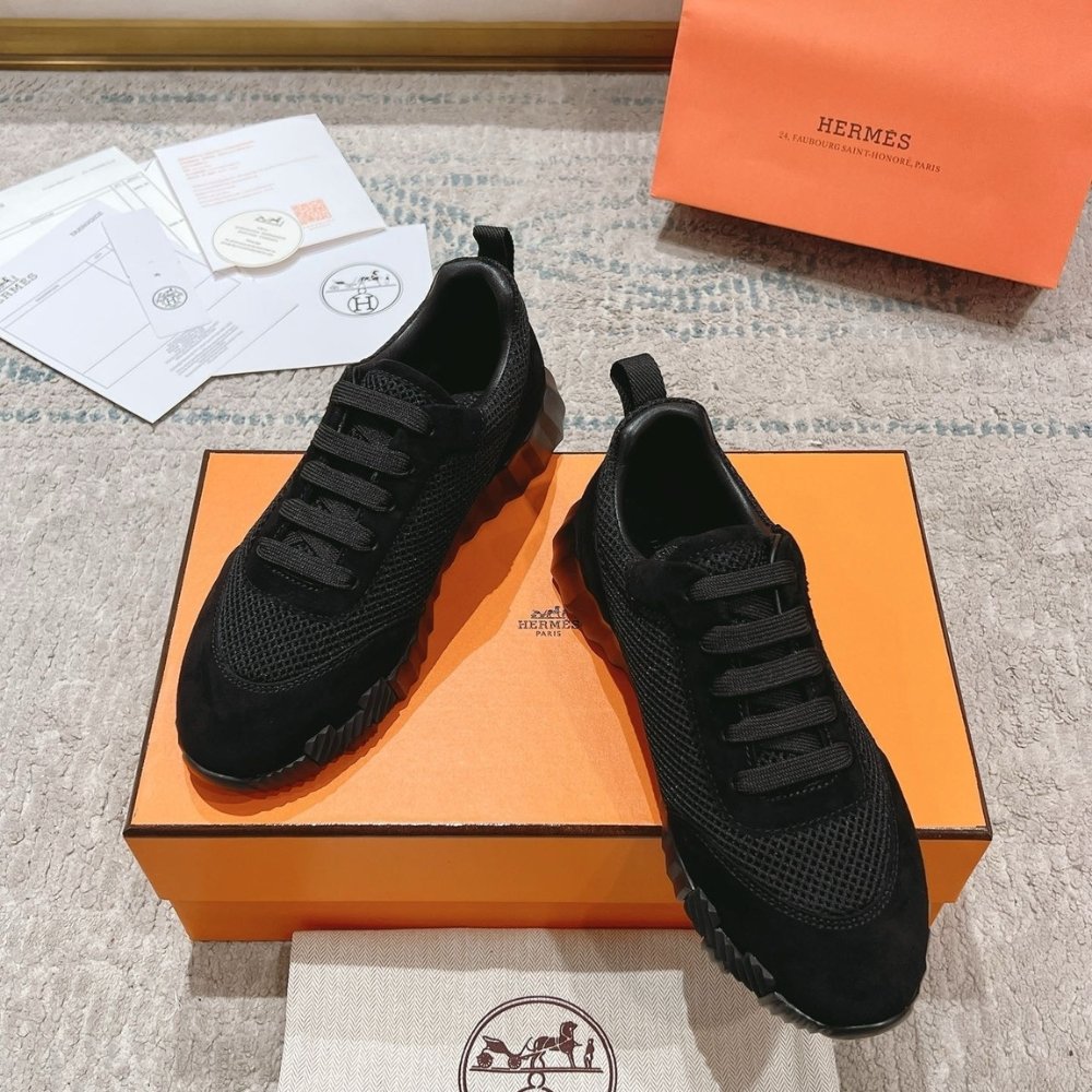 H**me5 Bouncing Sneaker Black H252804Zh01405