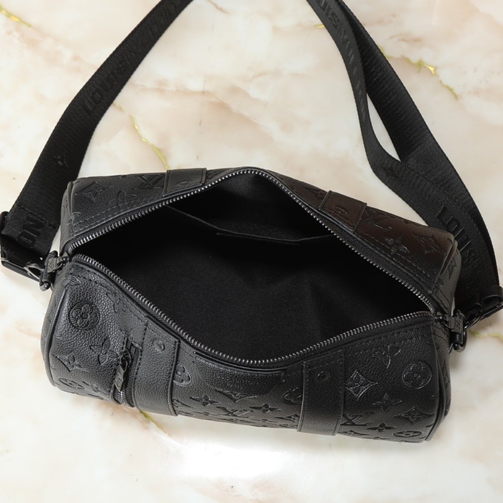 L0vis Vvtt0n City Keepall Black 27Cm M26750