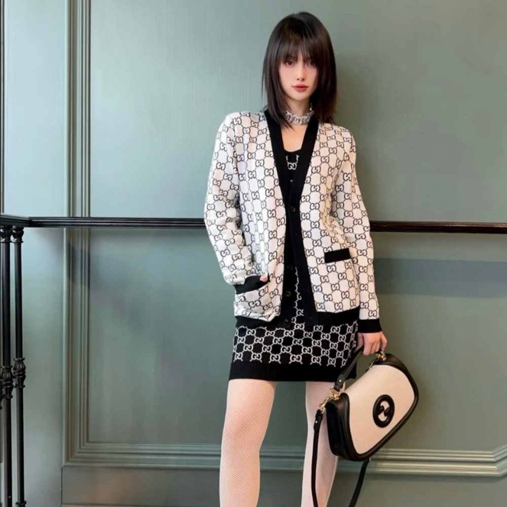 Gvc*1 Reversible Gg Wool Jacquard Cardigan Black And White 798157 Xkejp 1070