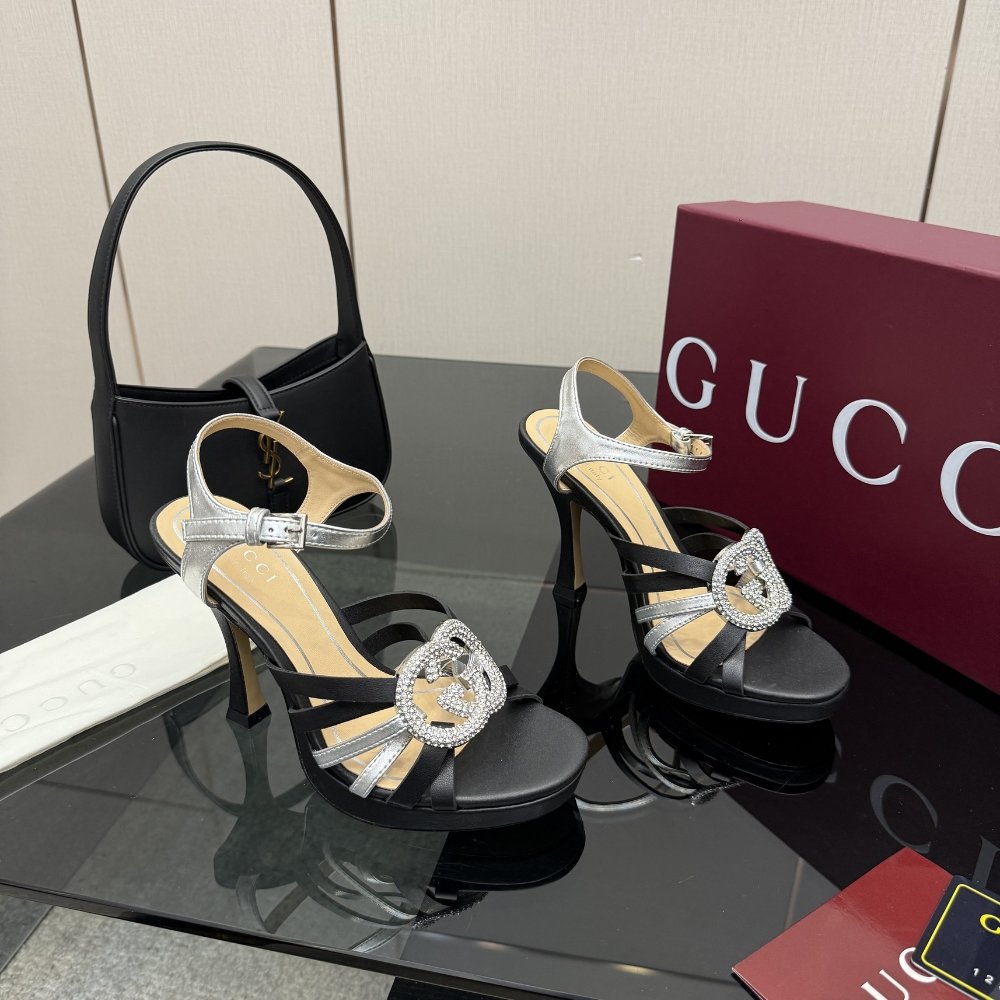 Gvc*1 Women Pump With Crystal Interlocking G Black 852355 Aafsh 8142