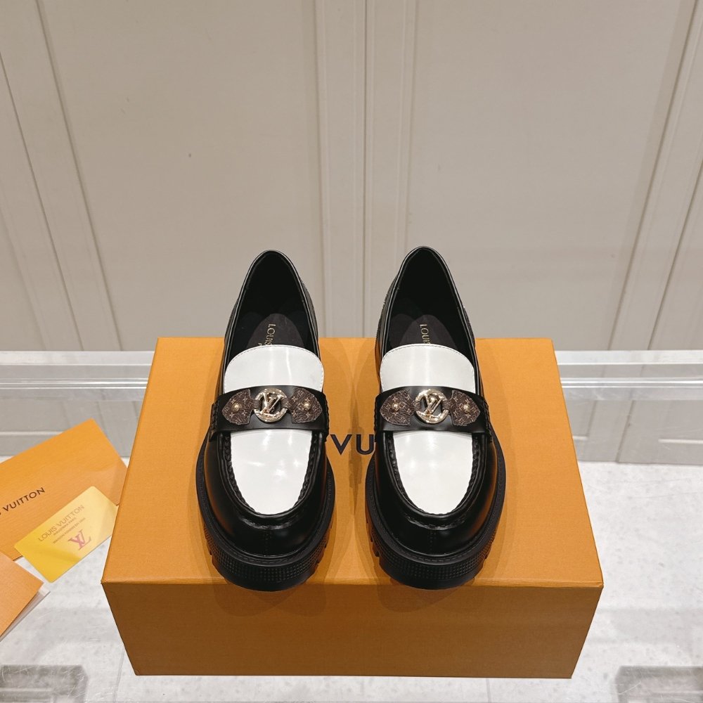 L0vis Vvtt0n District Flat Loafer Black And White 1Agxkv