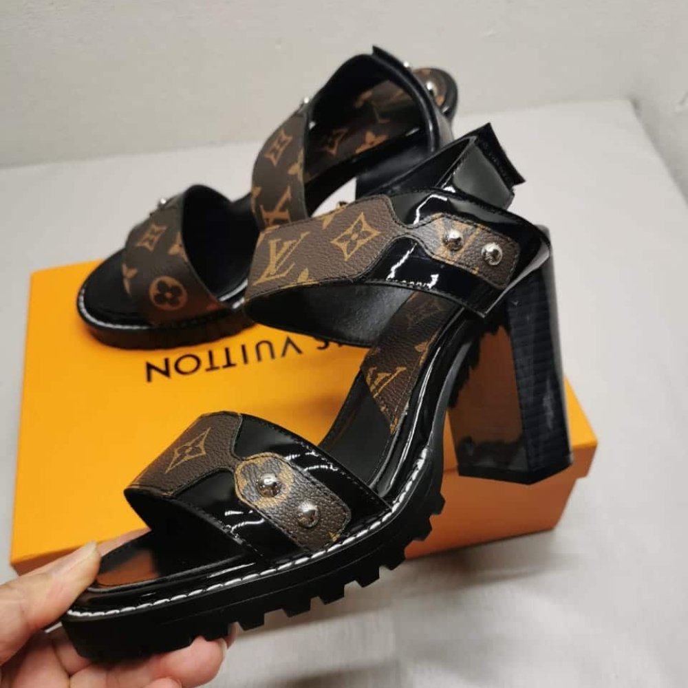 L0vis Vvtt0n Star Trail Sandals Monogram 1A9Q2W