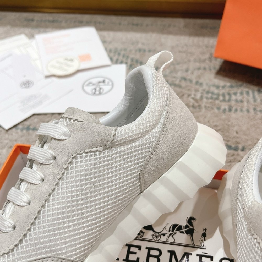 H**me5 Bouncing Sneaker White H252804Zh90405