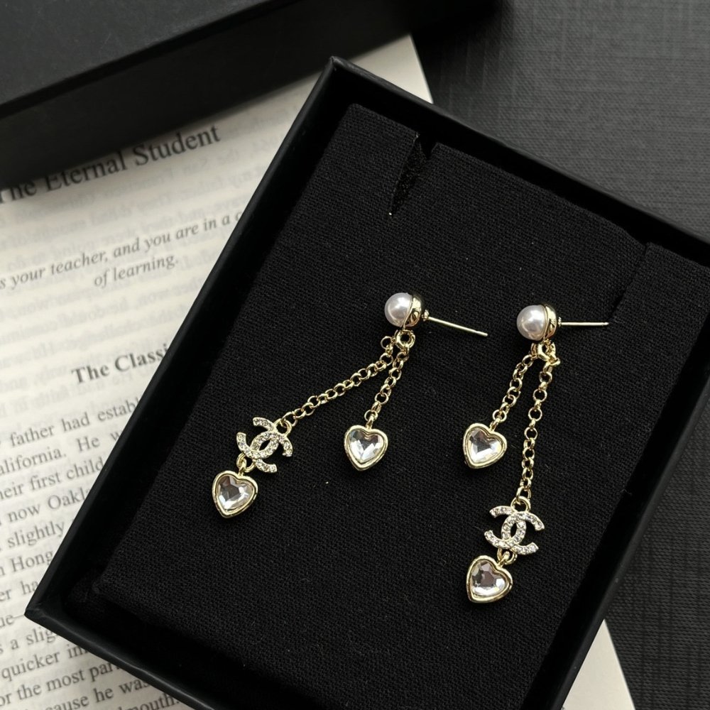Ch**el Heart Shaped Earrings Crystal In Gold Abg245 B21749 U3282
