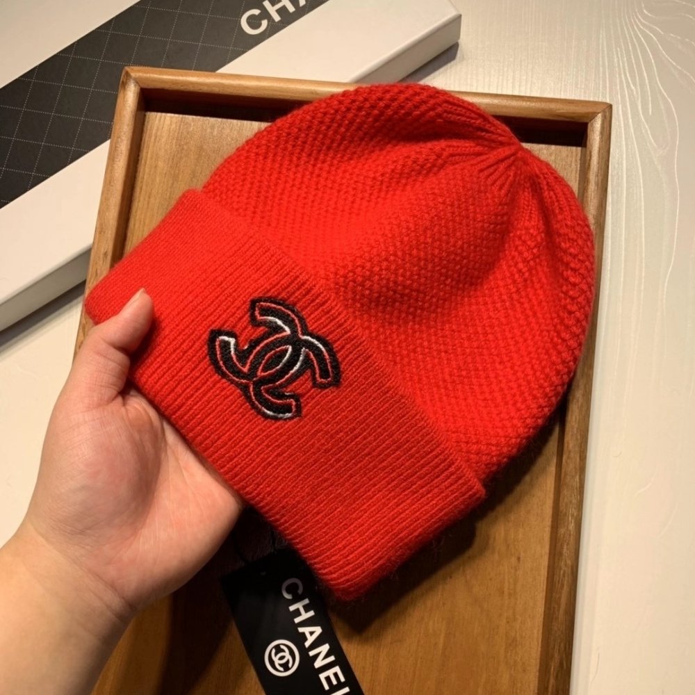 Ch**el Cc Logo Cashmere Beanie Red