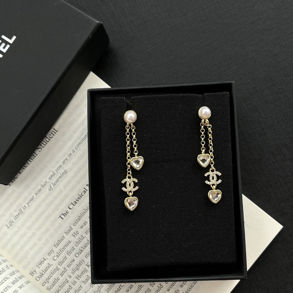 Ch**el Heart Shaped Earrings Crystal In Gold Abg245 B21749 U3282