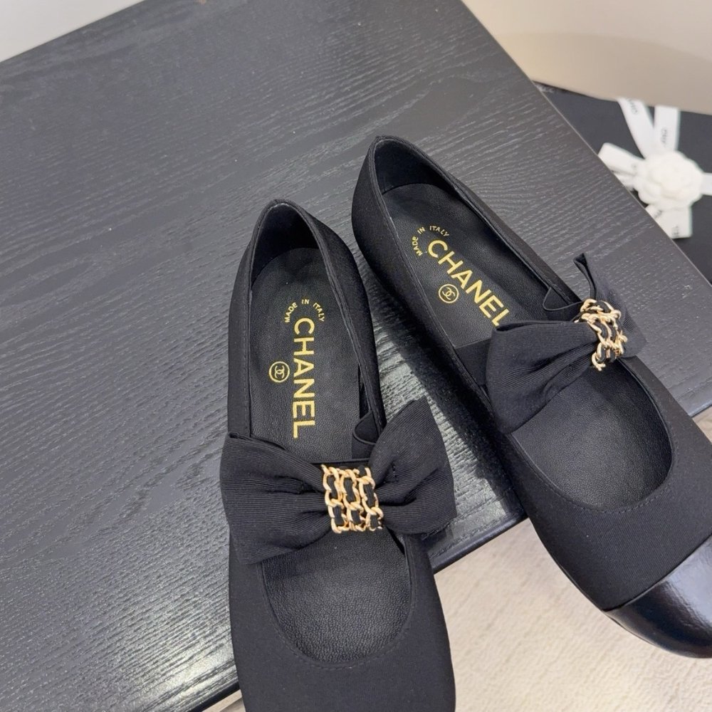 Ch**el Mary Janes Grosgrain Black G46811 B22270 94305