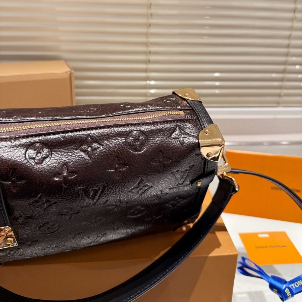 L0vis Vvtt0n Side Trunk MM Dark Brown 23Cm M26304