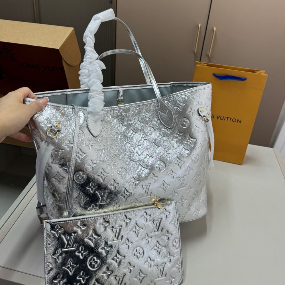 L0vis Vvtt0n Neverfull MM Silver 32Cm