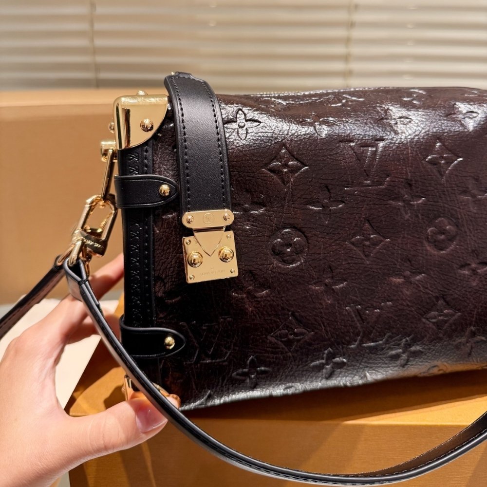 L0vis Vvtt0n Side Trunk MM Dark Brown 23Cm M26304
